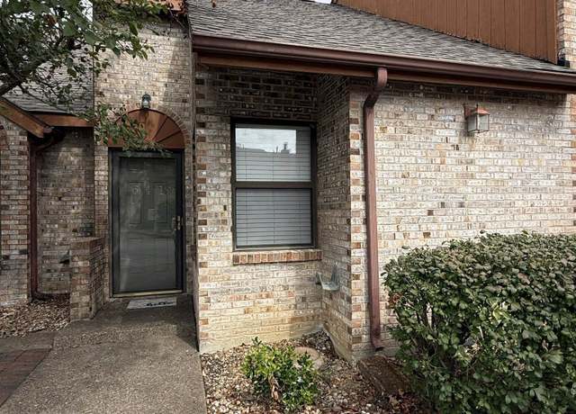 Property at 641 Chuck Gray Ct, Owensboro, KY 42303, 2 beds, 1 bath