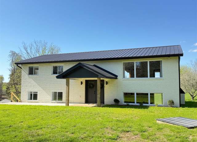 Property at 1540 Heltsley Rd, Lewisburg, KY 42256, 3 beds, 3 baths