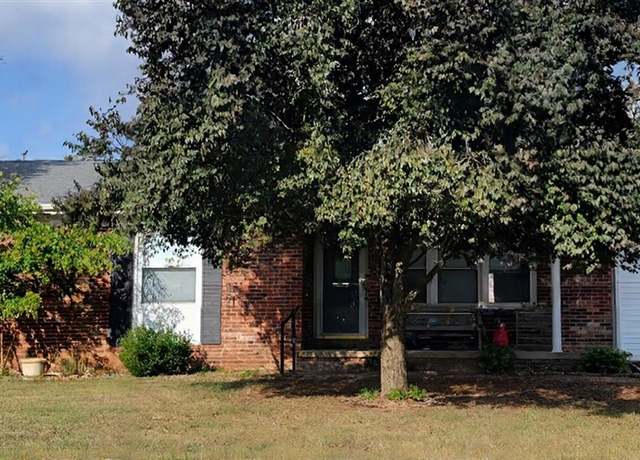 Property at 308 Memphis Junction Rd, Bowling Green, KY 42101, 3 beds, 1.5 baths