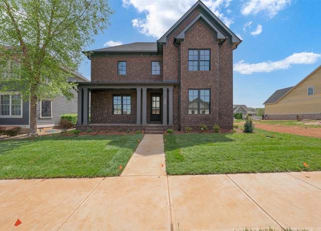 Property at 440 Park East Ln, Bowling Green, KY 42103, 4 beds, 4 baths