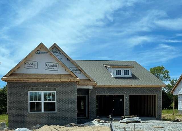 Property at 3143 White Ash St, Bowling Green, KY 42101, 3 beds, 2.5 baths