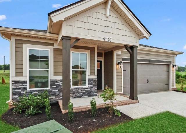 Property at 9228 Woodgate Cir, Alvaton, KY 42122, 3 beds, 2 baths