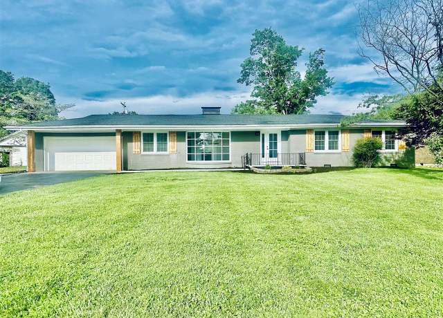 Property at 708 Sherwood Dr, Bowling Green, KY 42103, 4 beds, 3 baths
