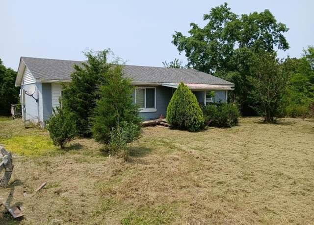 Property at 4805 Quality Rd, Lewisburg, KY 42256, 4 beds, 2 baths