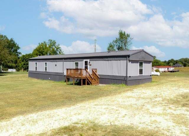 Property at 772 Bethel Ln, Bowling Green, KY 42103, 2 beds, 2 baths