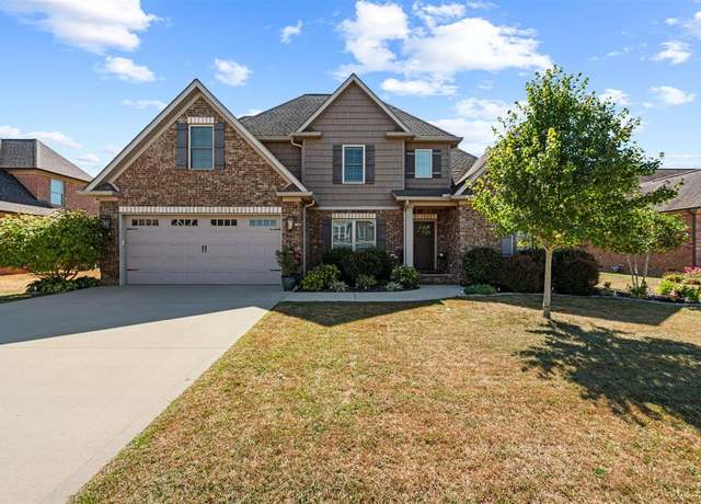 Property at 1422 Beaumont Dr, Bowling Green, KY 42104, 4 beds, 2.5 baths