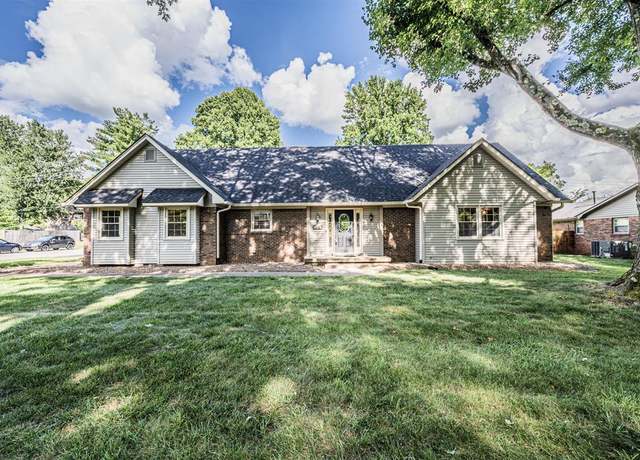 Property at 904 Meadowlark Dr, Bowling Green, KY 42103, 4 beds, 2.5 baths
