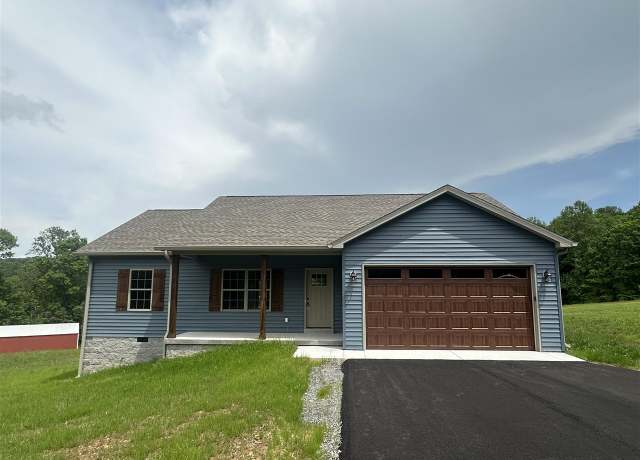 Property at 2120 Smiths Grove Rd, Scottsville, KY 42164, 3 beds, 2 baths
