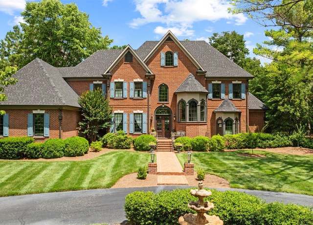 Property at 821 Covington Grove Blvd, Bowling Green, KY 42104, 4 beds, 5 baths