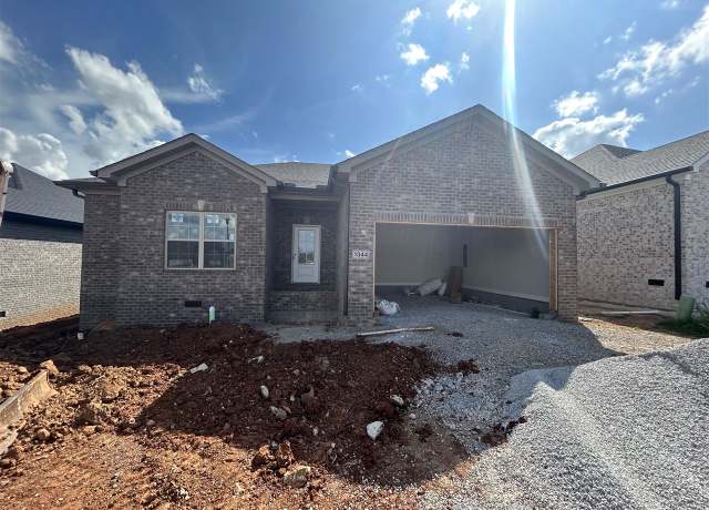 Property at 1344 Helmsdale Ave, Bowling Green, KY 42101, 3 beds, 2 baths