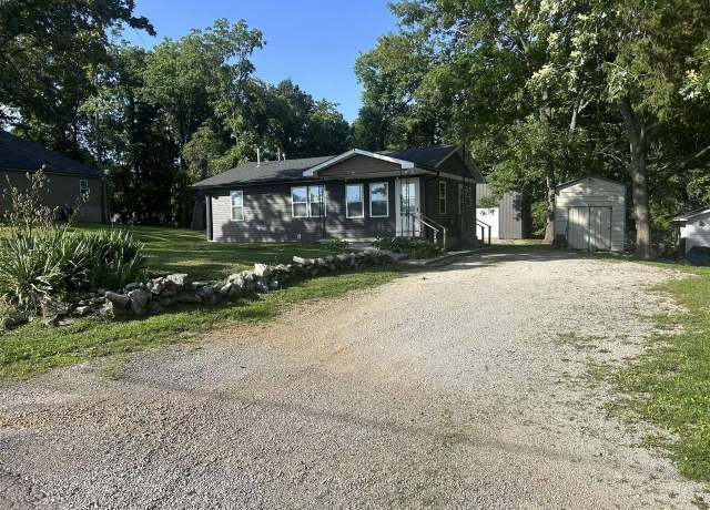 Property at 486 Sweeney Ln, Bowling Green, KY 42101, 3 beds, 1 bath