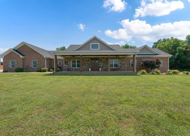 Property at 1545 Old Springfield Rd, Woodburn, KY 42170, 4 beds, 3 baths