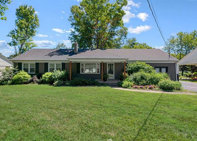 Property at 616 Meadowlawn Ave, Bowling Green, KY 42103, 4 beds, 2 baths