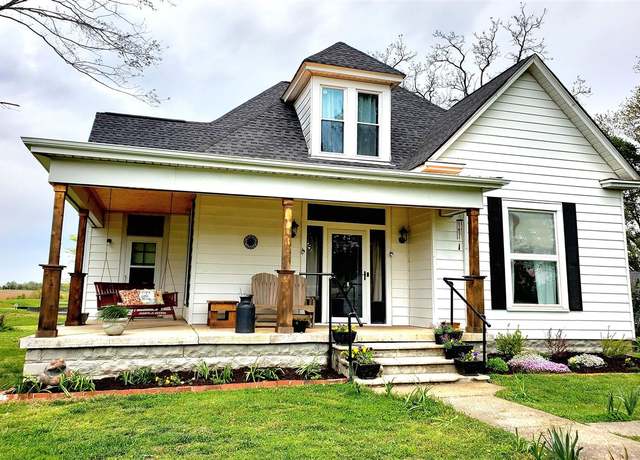 Property at 417 North St, Franklin, KY 42134, 4 beds, 2 baths