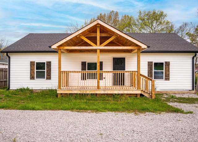 Property at 1042 Highland Lick Rd, Russellville, KY 42276, 2 beds, 2 baths