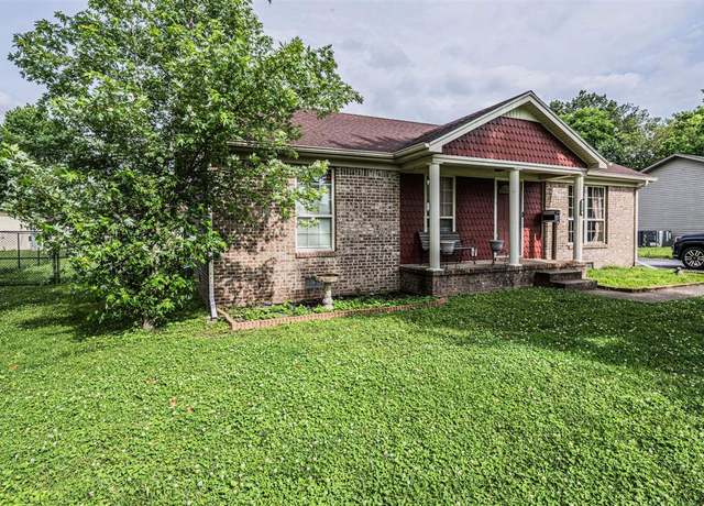 Property at 204 West St, Franklin, KY 42134, 3 beds, 1.5 baths