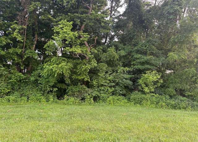 Property at 891 Creekside Ln, Bowling Green, KY 42103