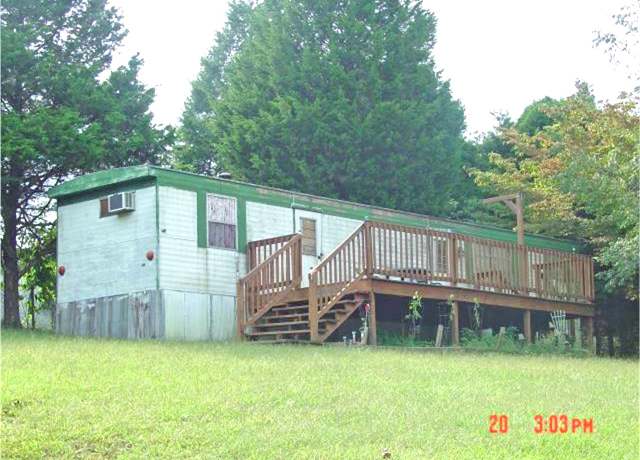 Property at 323 Leisure Ln, Scottsville, KY 42164, 2 beds, 1 bath