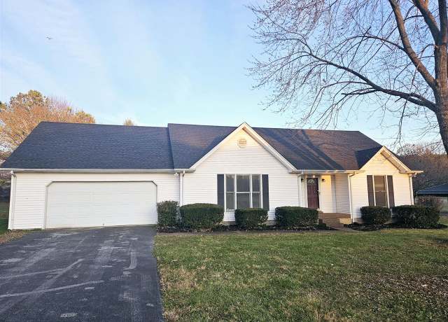 Property at 199 Schwarzkopf St, Bowling Green, KY 42104, 3 beds, 2 baths