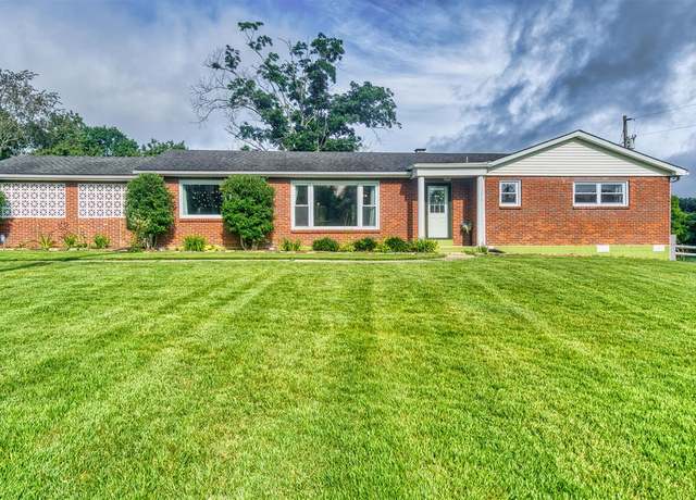 Property at 511 N Main St, Lewisburg, KY 42256, 3 beds, 1.5 baths