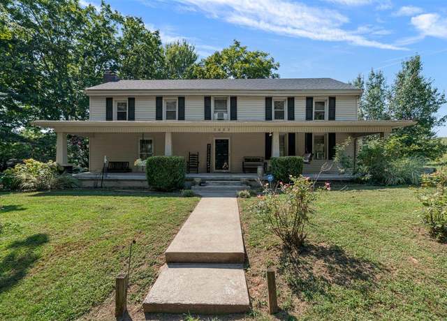 Property at 3027 Winn School Rd, Glasgow, KY 42141, 3 beds, 2 baths