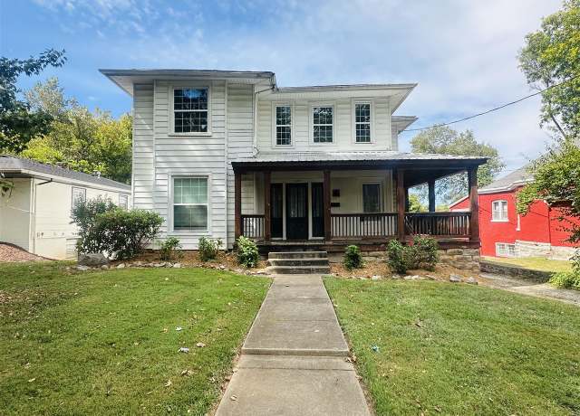 Property at 1337 Chestnut St, Bowling Green, KY 42101, 8 beds, 3 baths