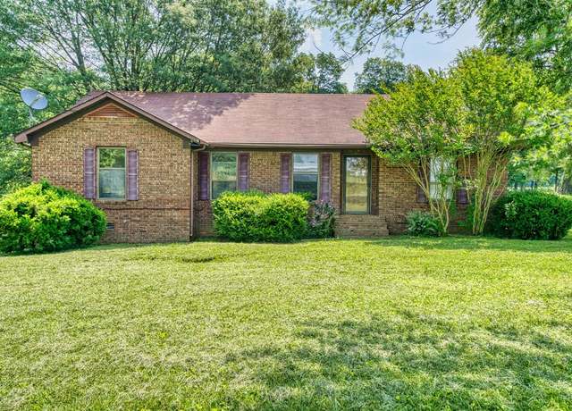 Property at 3748 Gordonsville Rd, Lewisburg, KY 42256, 3 beds, 1.5 baths