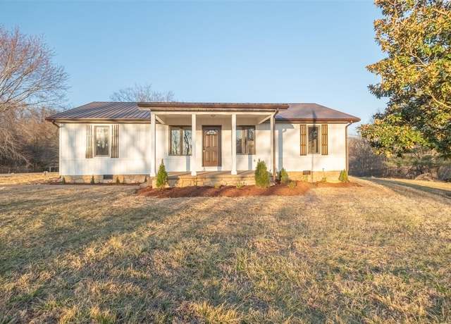 Property at 2398 Lewisburg Rd, Russellville, KY 42276, 3 beds, 2 baths