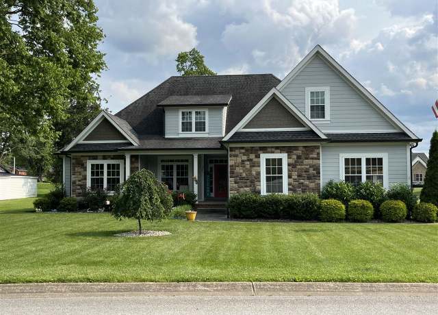 Property at 101 Hunters Xing, Franklin, KY 42134, 4 beds, 2 baths