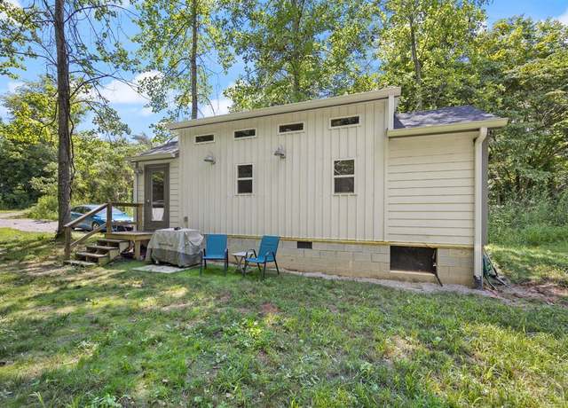 Property at 2948 Chestnut Grove Rd, Columbia, KY 42728, 1 bed, 1 bath