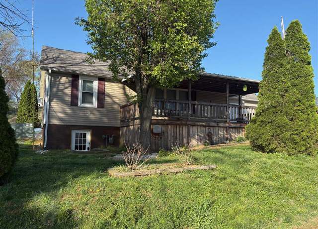 Property at 117 Pine St, Scottsville, KY 42164, 3 beds, 1 bath