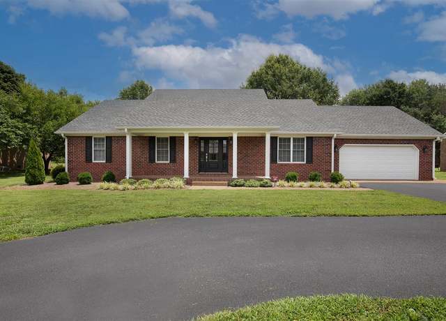 Property at 3018 Smallhouse Rd, Bowling Green, KY 42104, 3 beds, 2 baths