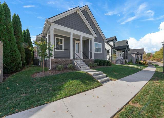 Property at 323 Traditions Blvd, Bowling Green, KY 42103, 3 beds, 2 baths