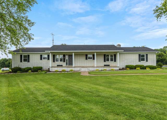 Property at 5695 Caneyville Rd, Morgantown, KY 42261, 3 beds, 2 baths