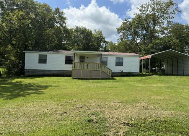 Property at 162 College St, Lewisburg, KY 42256, 3 beds, 2 baths
