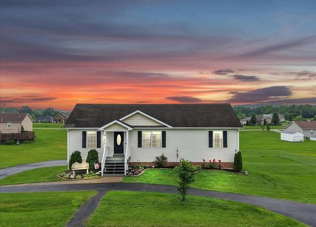 Property at 3018 Lasso Ct, Bowling Green, KY 42101, 4 beds, 3 baths