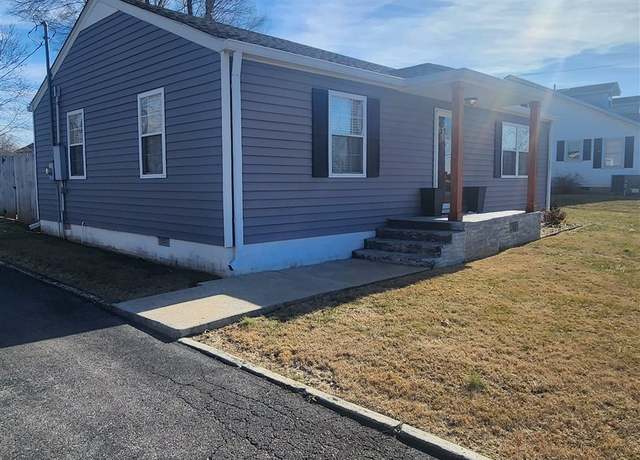 Property at 1044 Bowling Green Rd, Franklin, KY 42134, 2 beds, 1.5 baths