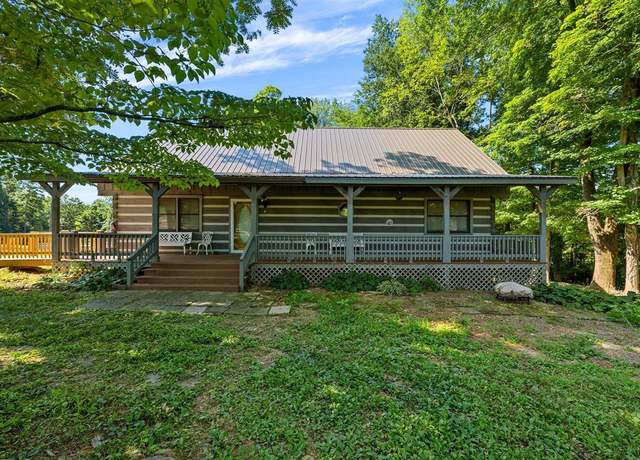 Property at 800 Gillock Rd, Glasgow, KY 42141, 3 beds, 2 baths