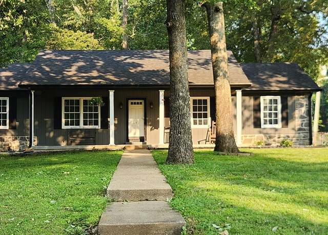 Property at 641 Villa Dr, Bowling Green, KY 42101, 3 beds, 2 baths
