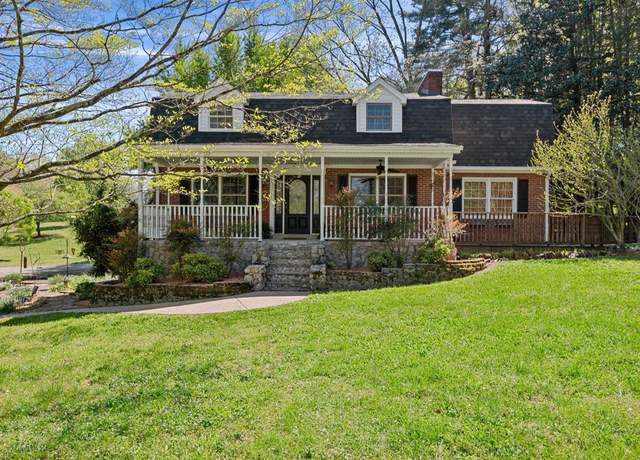 Property at 2037 Middle Bridge Rd, Bowling Green, KY 42103, 4 beds, 4.5 baths