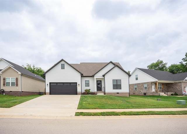 Property at 3228 South Oaks St, Bowling Green, KY 42101, 3 beds, 2.5 baths