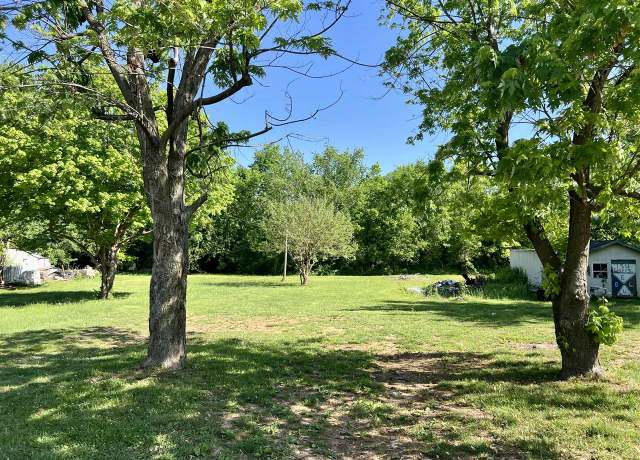 Property at 511 Breckinridge St, Franklin, KY 42134