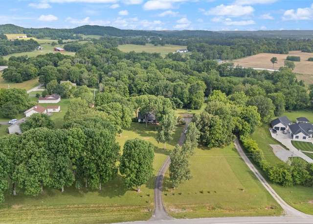 Property at 10188 Russellville Rd, Rockfield, KY 42274, 5 beds, 3.5 baths