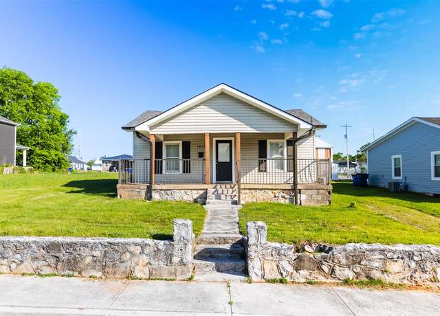 Property at 1413 Nutwood St, Bowling Green, KY 42104, 4 beds, 1 bath