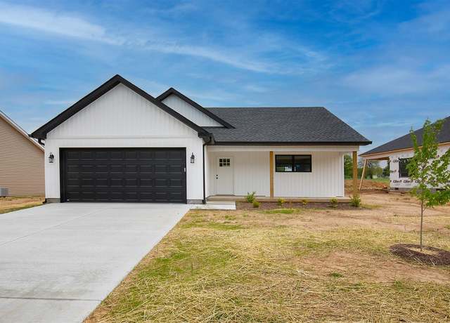 Property at 107 Madeline Ct, Russellville, KY 42276, 3 beds, 2 baths