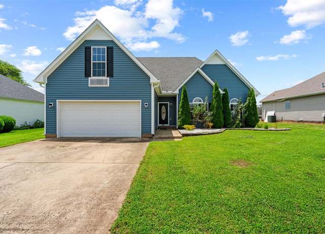 Property at 749 Springfield Blvd, Bowling Green, KY 42104, 4 beds, 2 baths