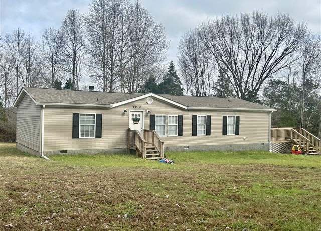Property at 4014 Benleo Rd, Bowling Green, KY 42101, 3 beds, 2 baths