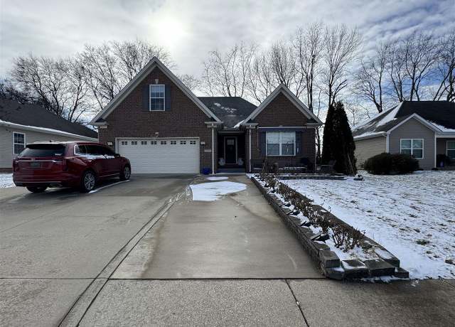 Property at 3698 Woodbridge Ln, Bowling Green, KY 42104, 3 beds, 2 baths