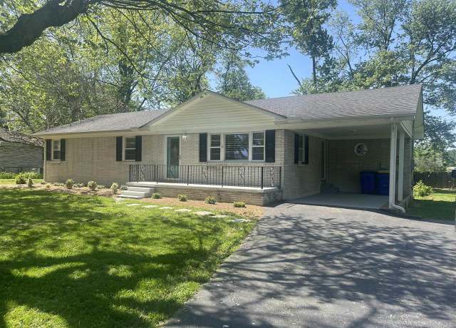 Property at 1009 Mcdowell Ave, Franklin, KY 42134, 3 beds, 2 baths