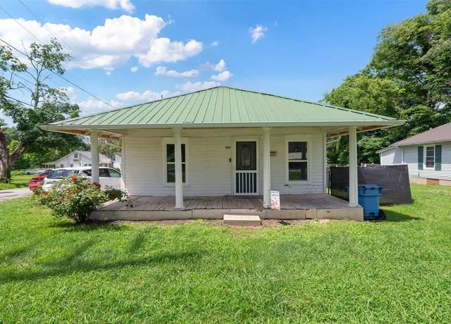 Property at 204 Mckenna St, Glasgow, KY 42141, 2 beds, 1 bath